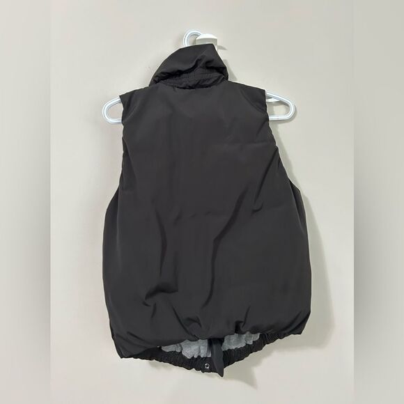 GAP Puffer Vest - Picture 7 of 10